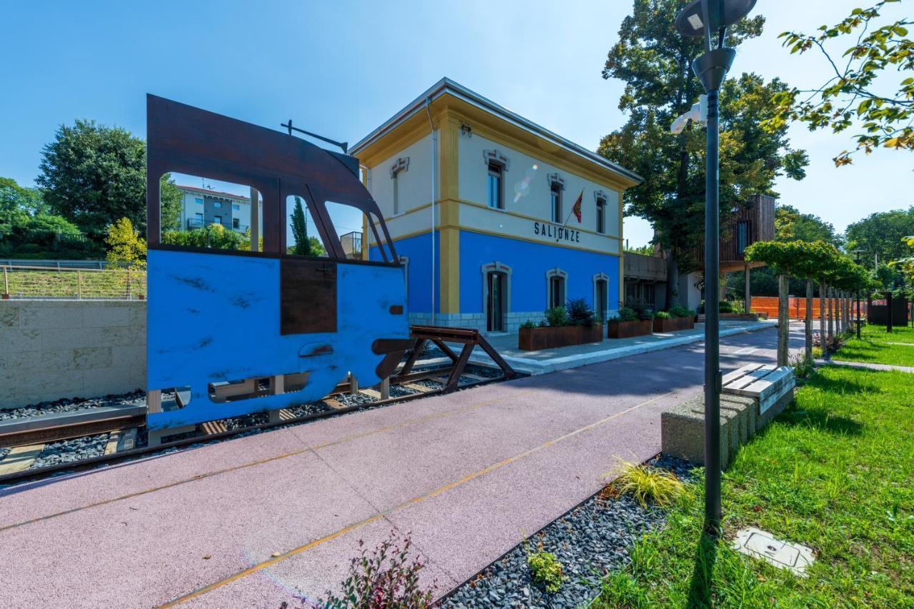 Borgo Stazione Bike Inn Valeggio sul Mincio Bagian luar foto